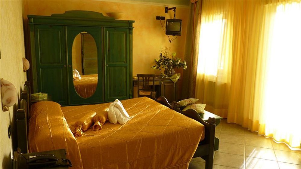 Hotel Don Luis Castel Di Sangro Exterior photo